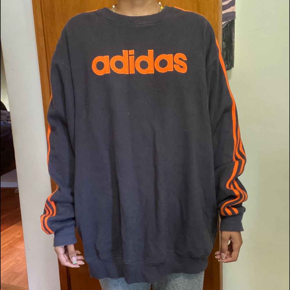 Vintage Adidas Sweatshirt!